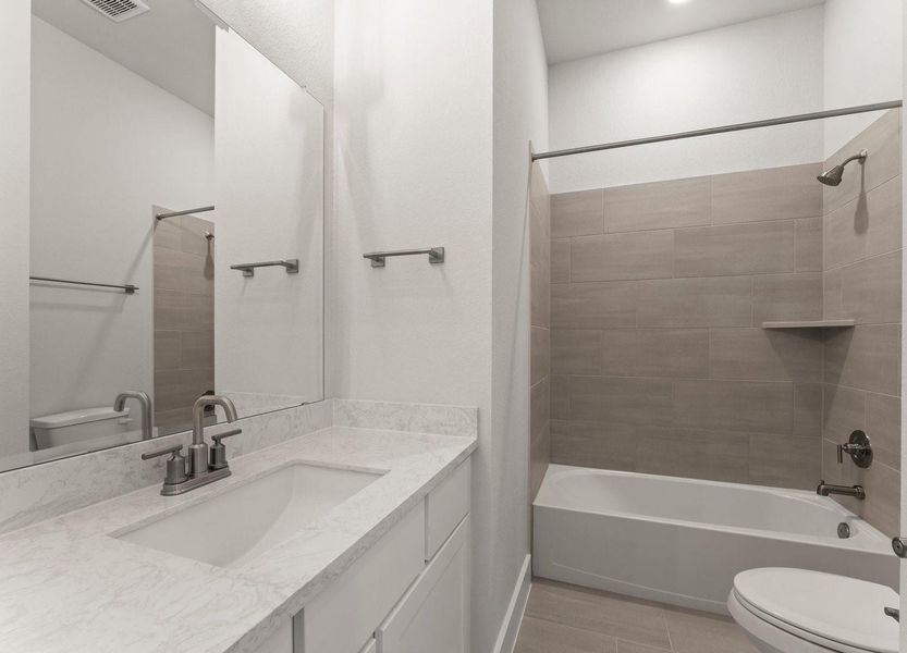 Furnished interior view inside a new home in Fulshear Lakes 70’s, Fulshear (Image 13). Furnished interior view inside a new home in Fulshear Lakes 70’s, Fulshear (Image 13).