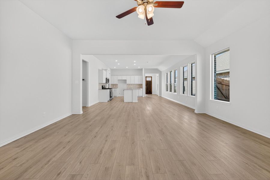 Spacious, unfurnished interior of a new home in Liberty Pointe, Gainesville (Image 32). Spacious, unfurnished interior of a new home in Liberty Pointe, Gainesville (Image 32).