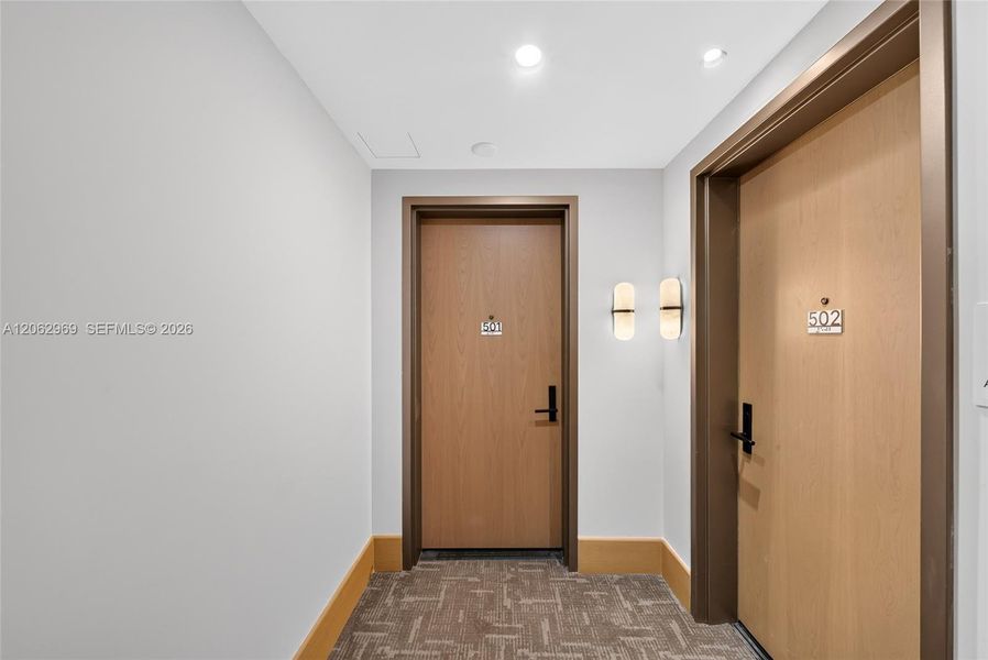 Spacious, unfurnished interior of a new home in , Bay Harbor Islands (Image 26).