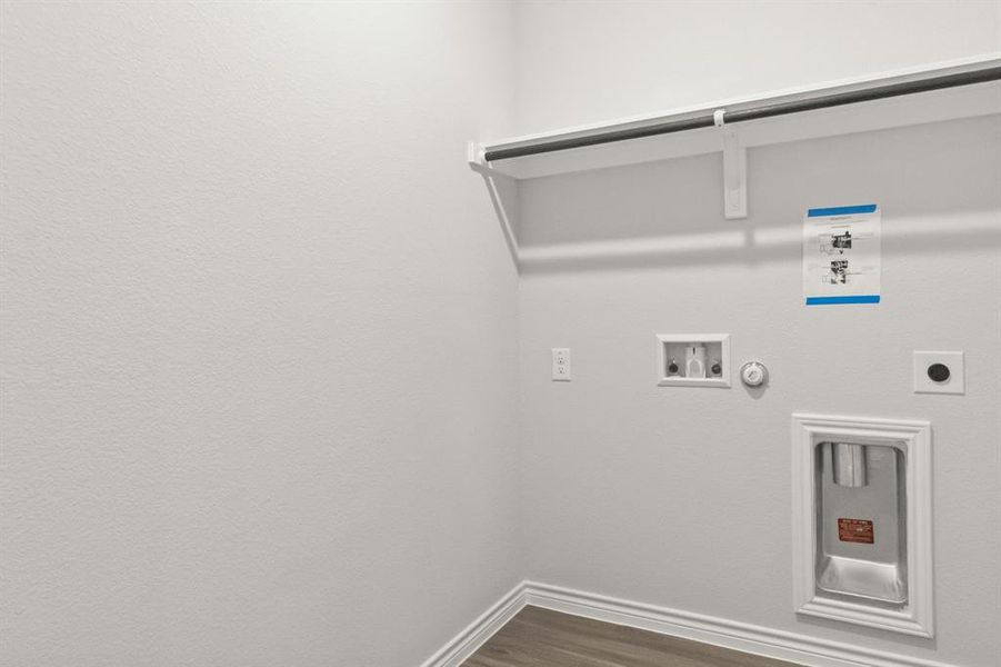 Spacious, unfurnished interior of a new home in Retreat at Fossil Creek, Fort Worth (Image 15). Spacious, unfurnished interior of a new home in Retreat at Fossil Creek, Fort Worth (Image 15).