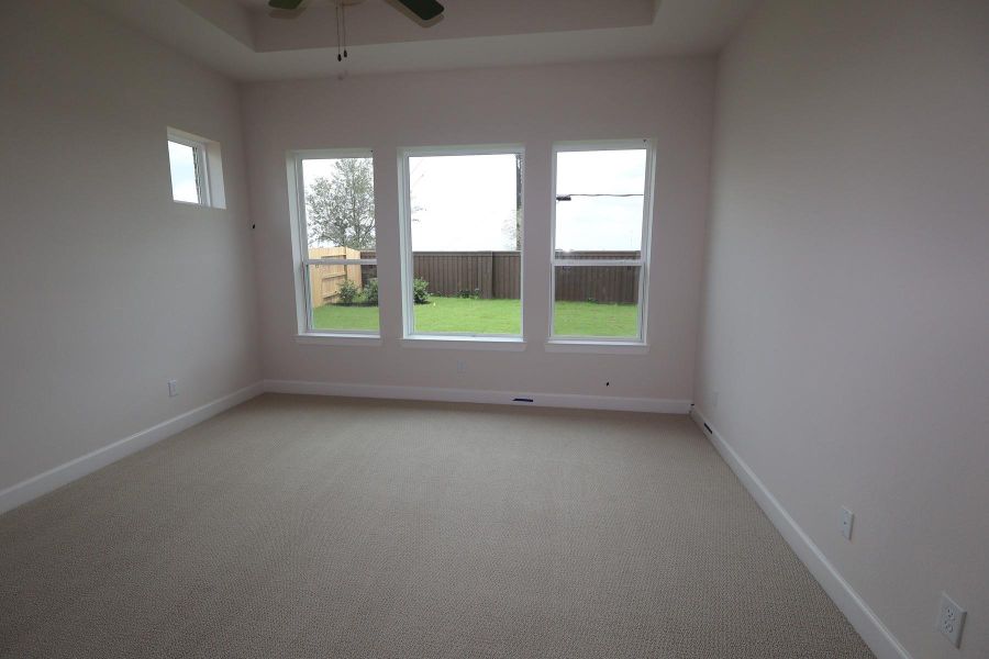 Spacious, unfurnished interior of a new home in Brookewater - Ascent Collection, Rosenberg (Image 28).