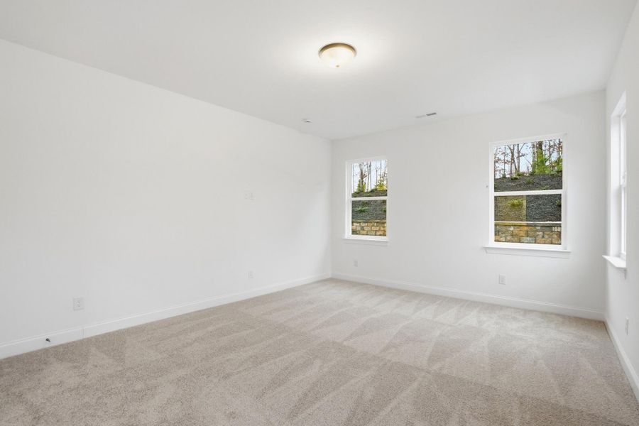 Spacious, unfurnished interior of a new home in Rone Creek, Waxhaw (Image 36).