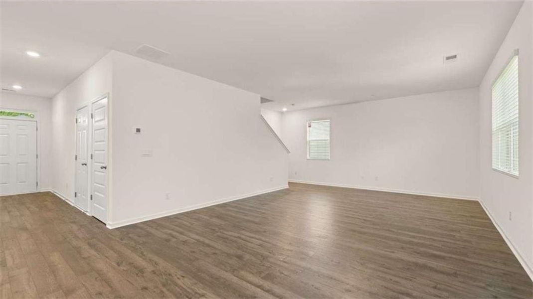 Spacious, unfurnished interior of a new home in Poplar Preserve, Newnan (Image 16). Spacious, unfurnished interior of a new home in Poplar Preserve, Newnan (Image 16).