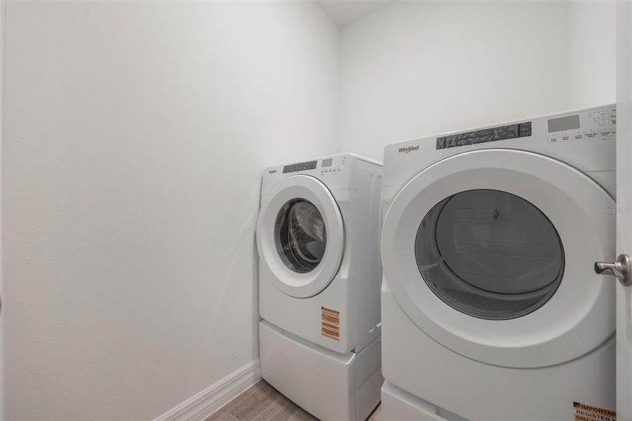 Close-up of interior finishes inside a home in Lakes of Mount Dora, Mount Dora (Image 12).