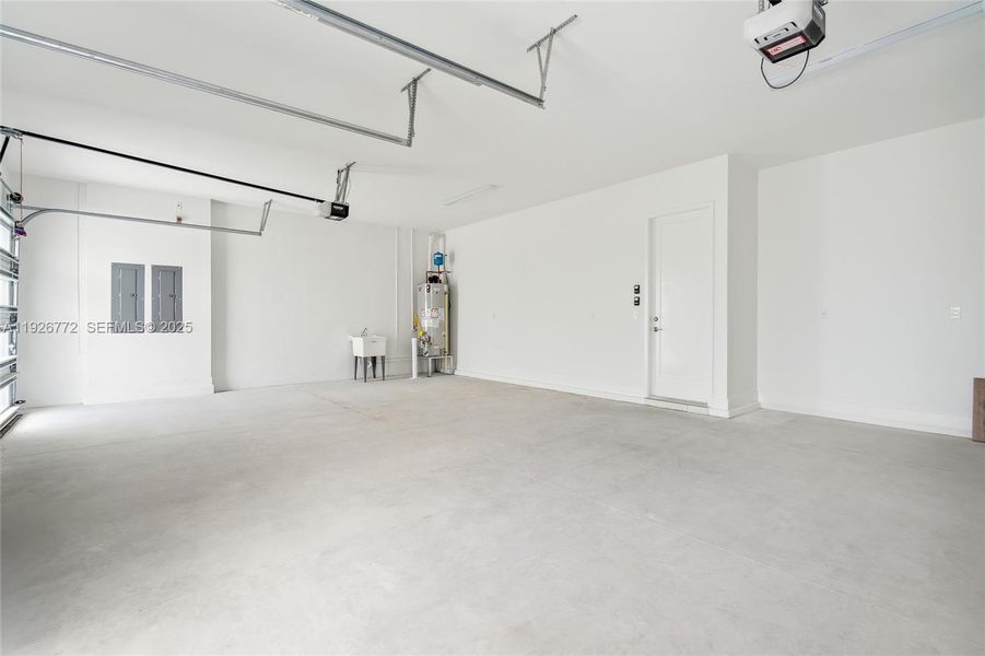 Spacious, unfurnished interior of a new home in Lotus Edge, Boca Raton (Image 22). Spacious, unfurnished interior of a new home in Lotus Edge, Boca Raton (Image 22).