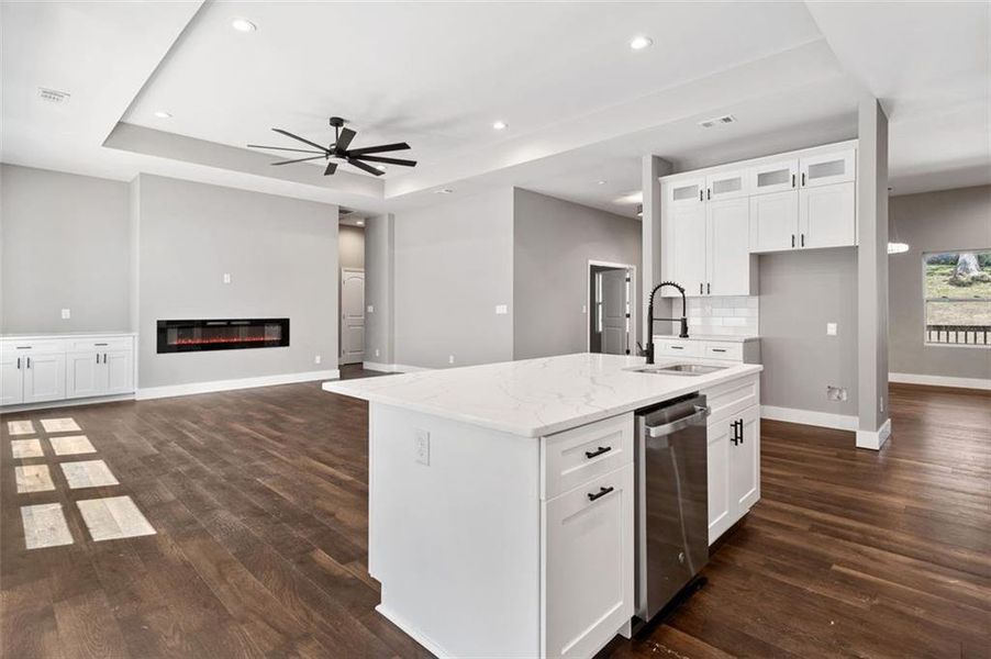 Furnished interior view inside a new home in , Mableton (Image 7).