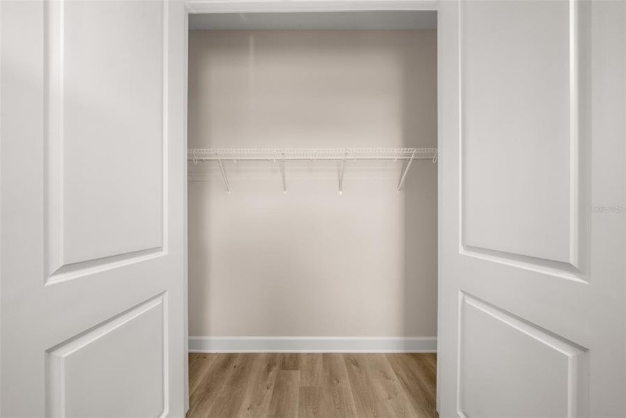 Spacious, unfurnished interior of a new home in , Sebring (Image 27).