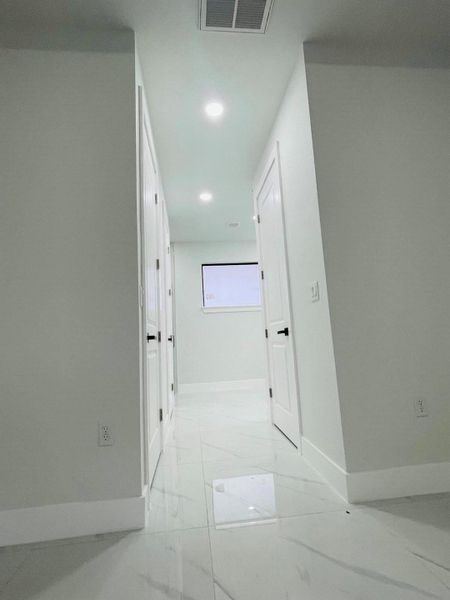 Spacious, unfurnished interior of a new home in , Lehigh Acres (Image 20). Spacious, unfurnished interior of a new home in , Lehigh Acres (Image 20).