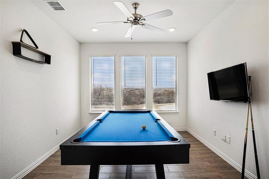 Flex Room/ Office/ Game Room