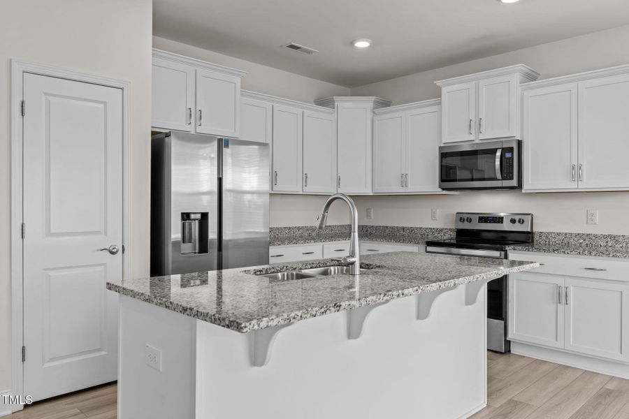 9-web-or-mls-5Z8A2729 9-web-or-mls-5Z8A2729