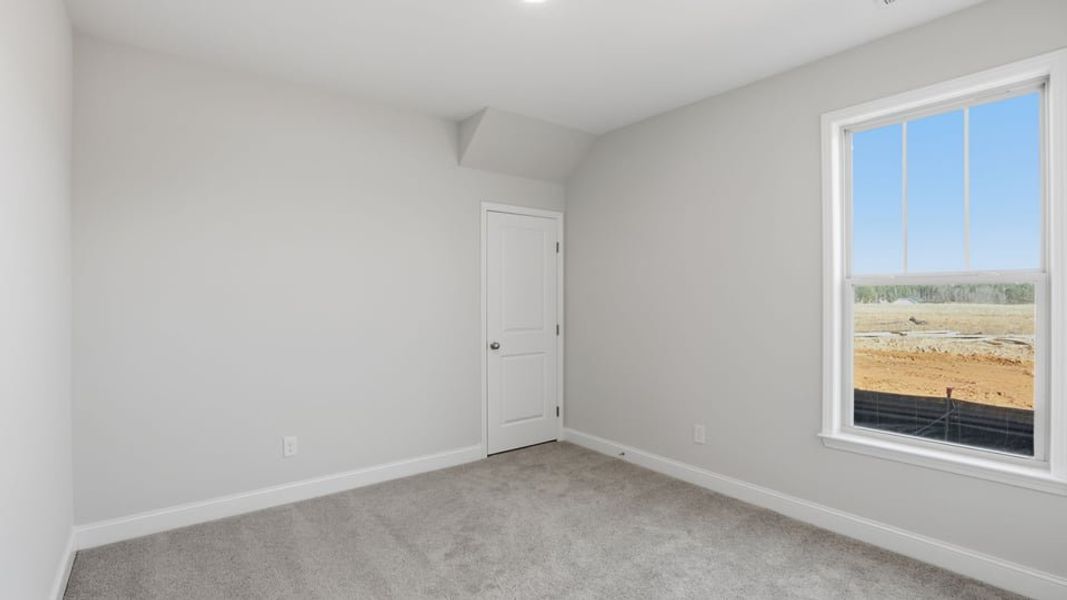 Spacious, unfurnished interior of a new home in Alder Pond, Campobello (Image 18).