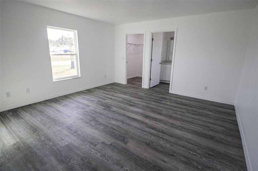 Spacious, unfurnished interior of a new home in , Dunnellon (Image 24). Spacious, unfurnished interior of a new home in , Dunnellon (Image 24).