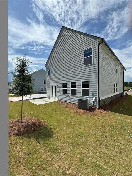 Exterior details and patio area of a home in , Dawsonville (Image 16).