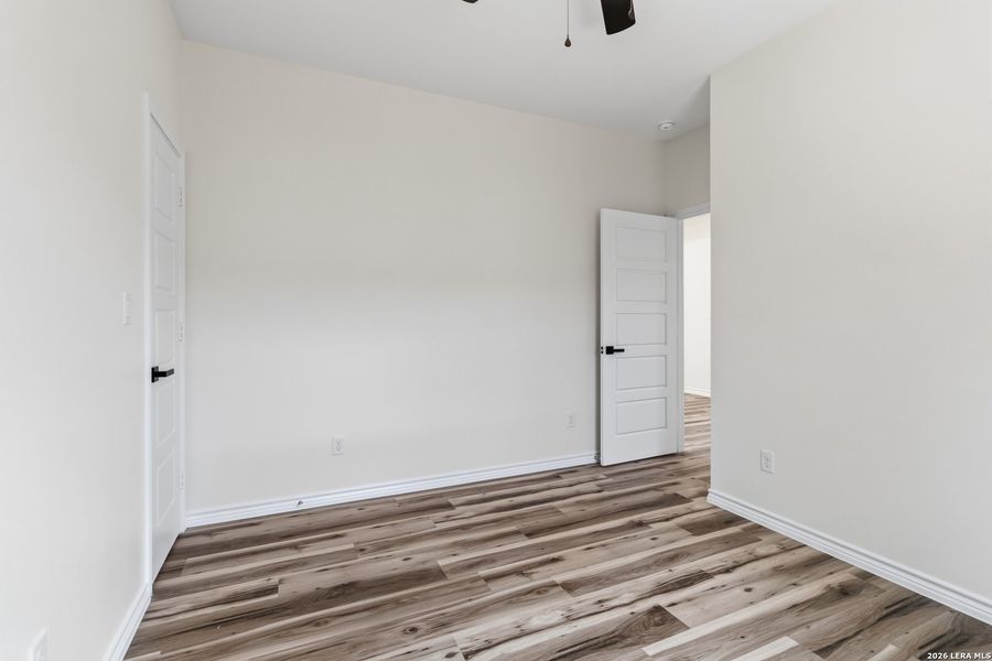 Spacious, unfurnished interior of a new home in , San Antonio (Image 18).