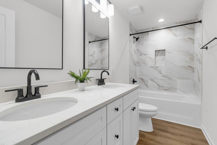 Furnished interior view inside a new home in , Hanahan (Image 31). Furnished interior view inside a new home in , Hanahan (Image 31).