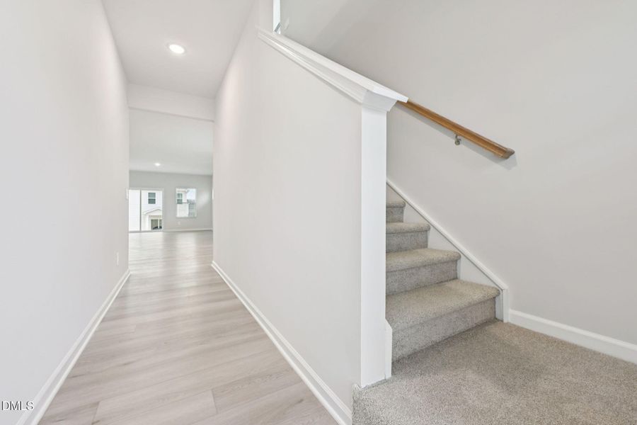 7-web-or-mls-Raleigh - Oak Manor - 649 R