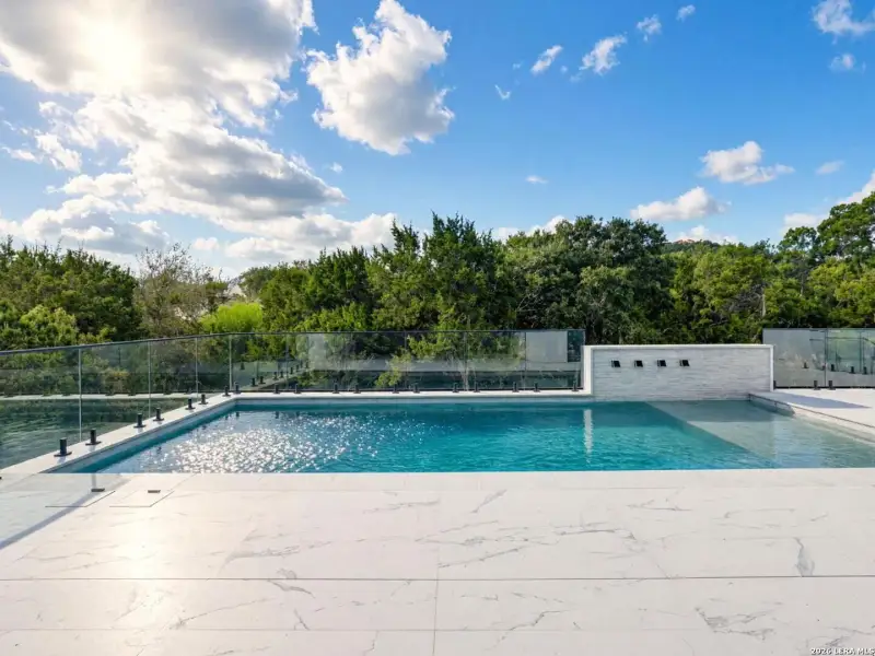 Community amenities in , San Antonio (Image 60).