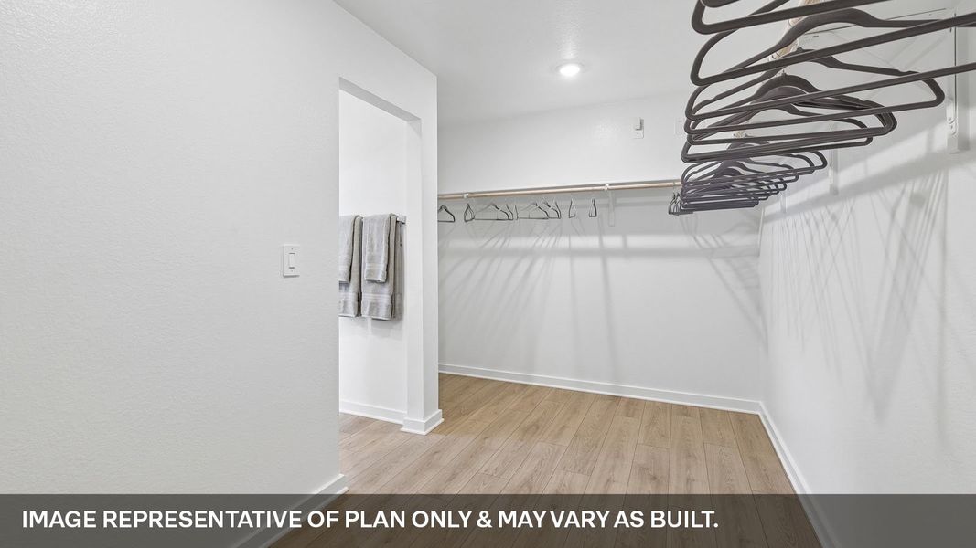 Spacious, unfurnished interior of a new home in Monarch Ranch, Manor (Image 22).