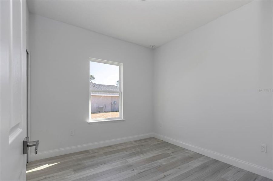 Spacious, unfurnished interior of a new home in , Ocala (Image 34).