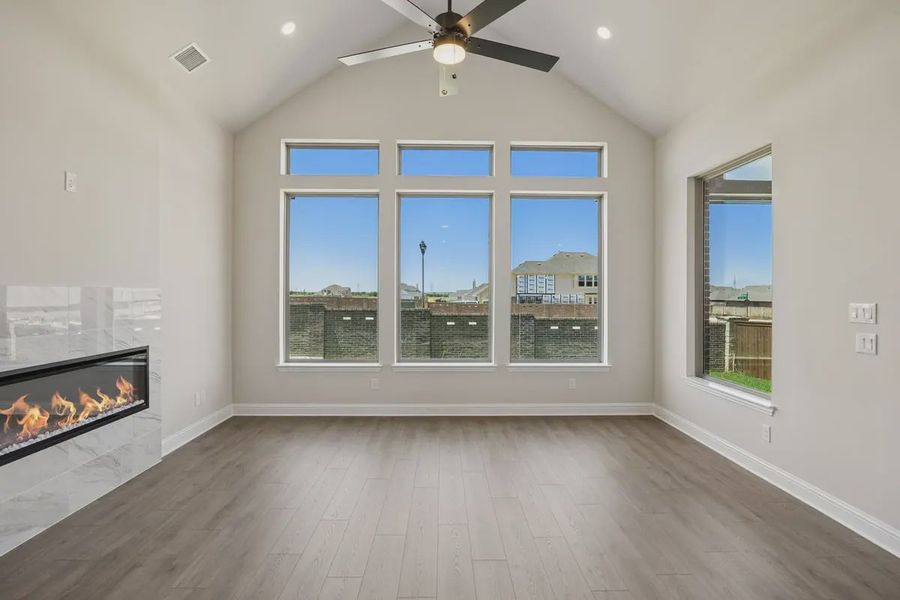 Spacious, unfurnished interior of a new home in Silo Mills, Joshua (Image 19).