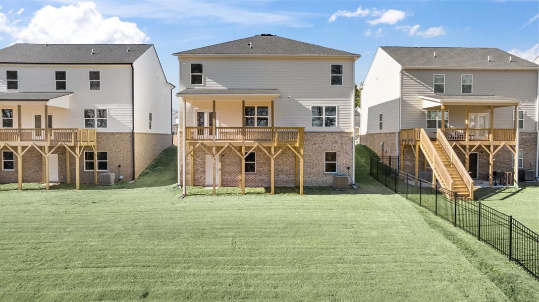 Exterior details and patio area of a home in Captain's Corner, Grovetown (Image 3).