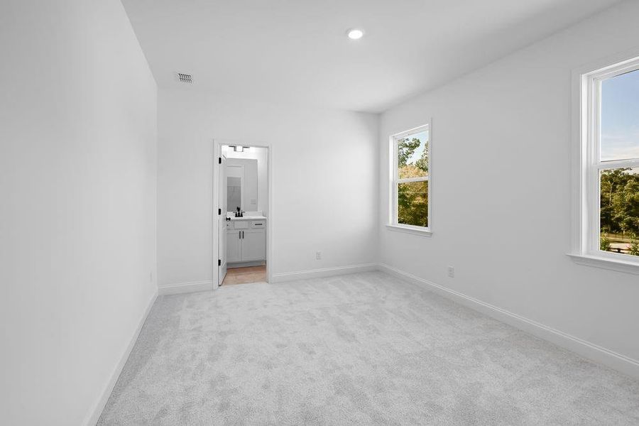 Spacious, unfurnished interior of a new home in Watson Park, Snellville (Image 14).