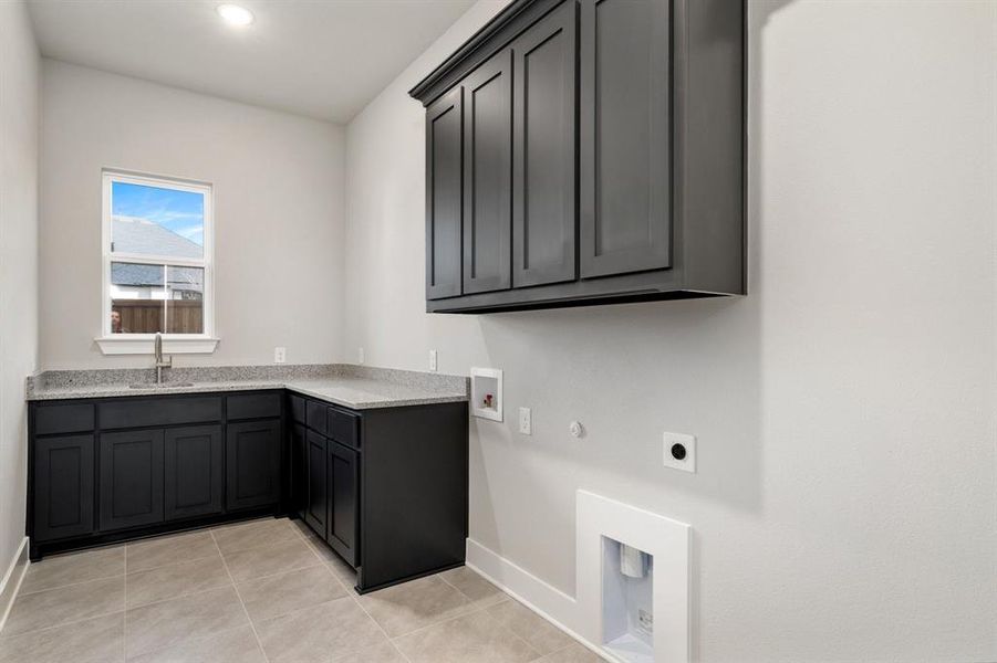 Furnished interior view inside a new home in , McKinney (Image 27).