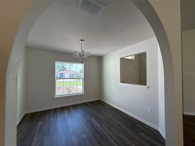 Spacious, unfurnished interior of a new home in , Ocala (Image 15).