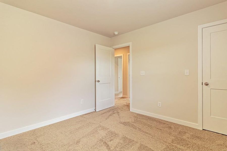 Spacious, unfurnished interior of a new home in Fern Dale, Fairburn (Image 16).