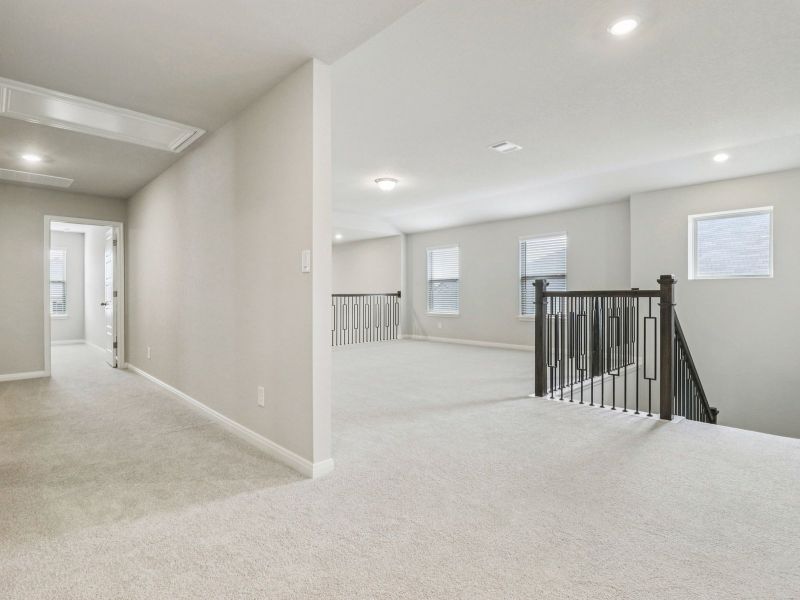 Spacious, unfurnished interior of a new home in Sagebrooke - Classic Series, San Antonio (Image 22).