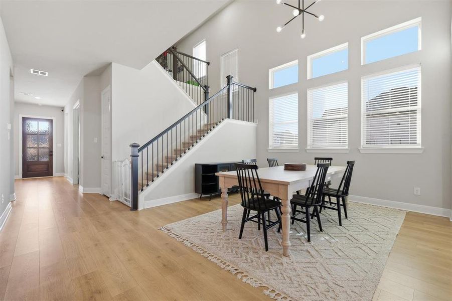 Furnished interior view inside a new home in , Northlake (Image 8).