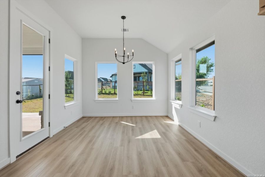 Spacious, unfurnished interior of a new home in The Crossvine, Schertz (Image 12).