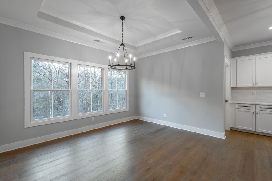 Spacious, unfurnished interior of a new home in Creekside, Cleveland (Image 51).