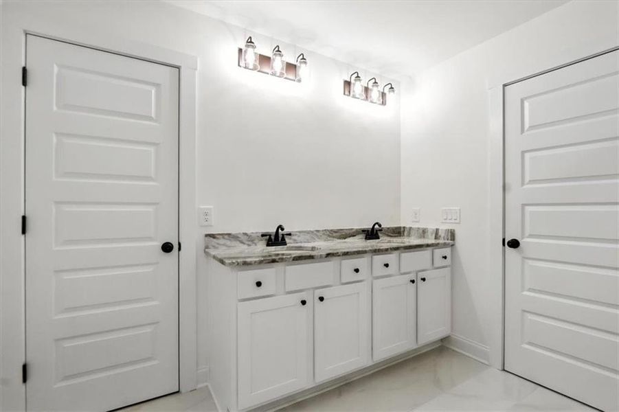 Furnished interior view inside a new home in , Hartwell (Image 9).