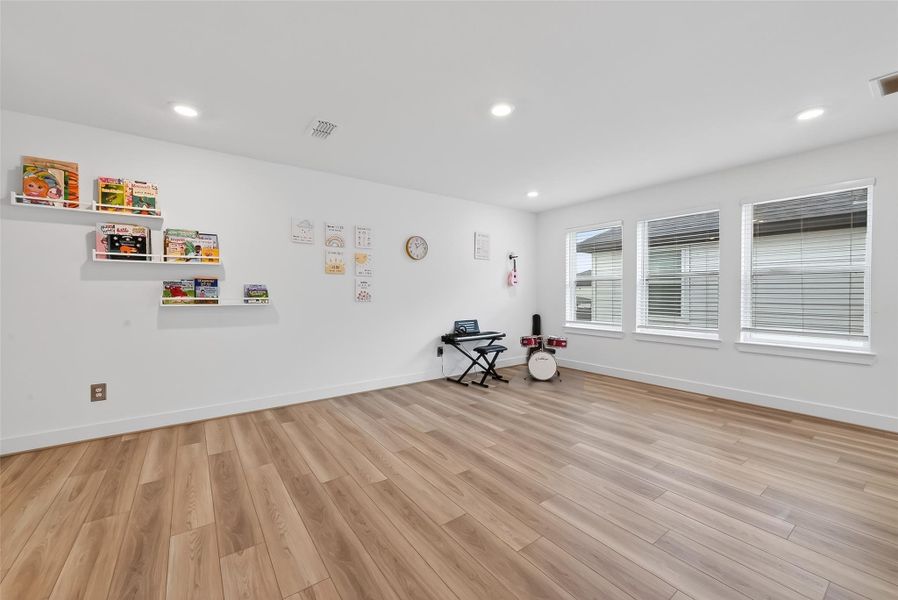 Spacious, unfurnished interior of a new home in Avalon at Cypress, Cypress (Image 22).