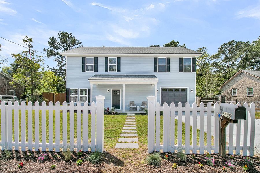 Exterior details and patio area of a home in , Hanahan (Image 25).