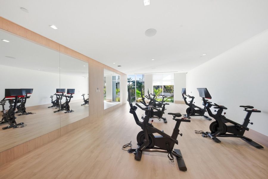 FITNESS CENTER FITNESS CENTER