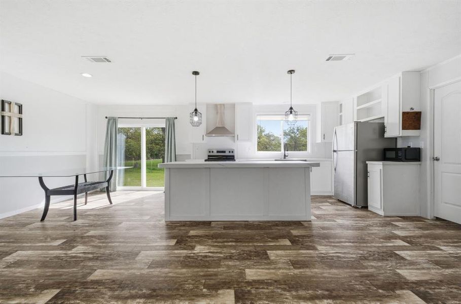 Furnished interior view inside a new home in , Collinsville (Image 10).