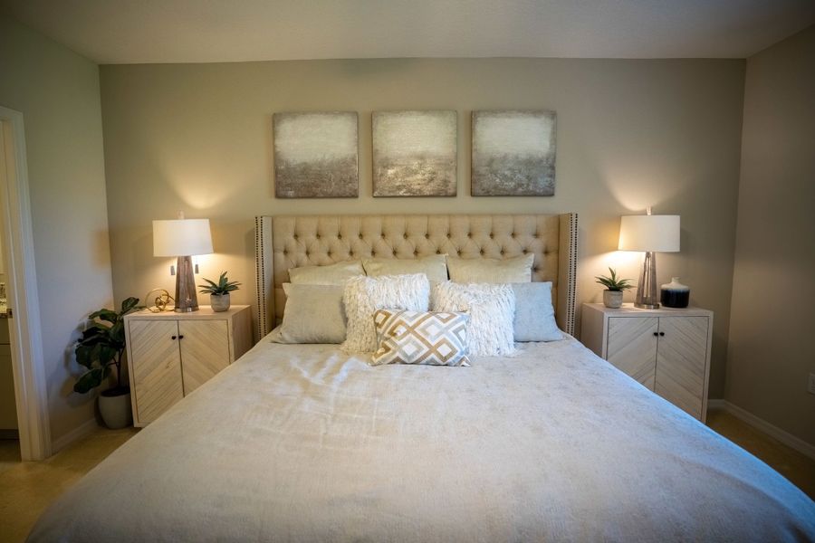 Furnished interior view inside a new home in Poinciana, Kissimmee (Image 16).