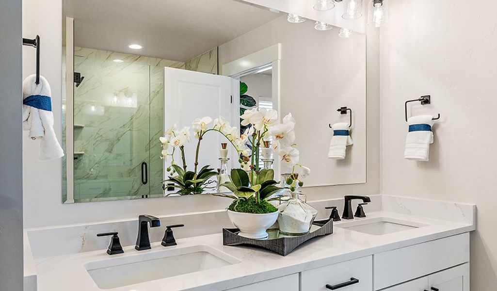 Hemingway-B721-Timberline Bathroom