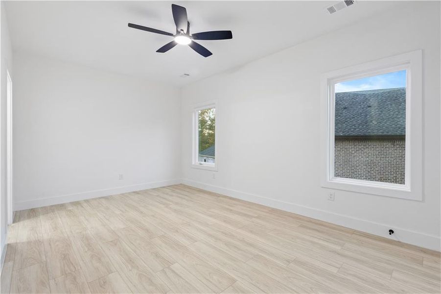 Spacious, unfurnished interior of a new home in , Lawrenceville (Image 22).
