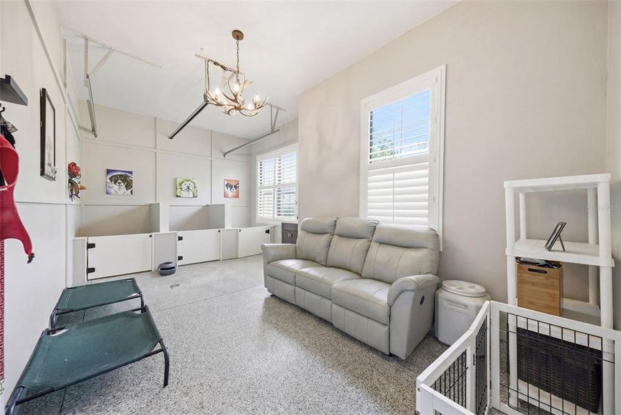 Furnished interior view inside a new home in , Tarpon Springs (Image 26).
