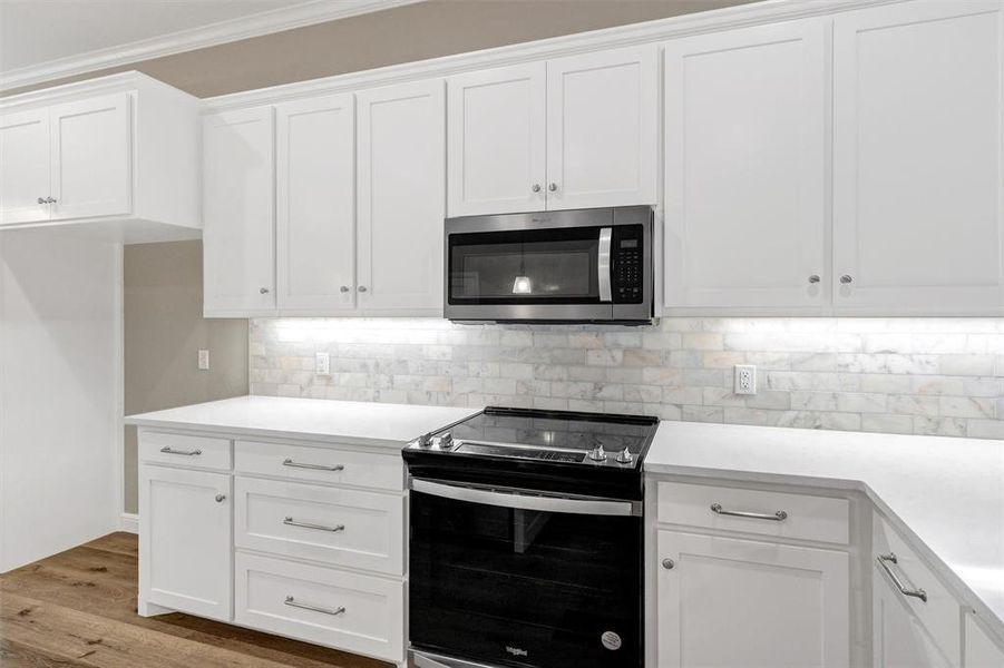 Spacious, unfurnished interior of a new home in , Granbury (Image 30).