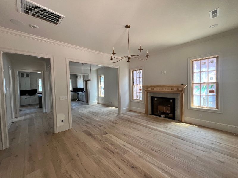 Spacious, unfurnished interior of a new home in Pinecrest, Durham (Image 4).