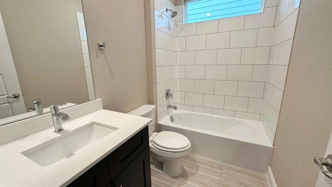 Furnished interior view inside a new home in Rock Creek Ranch, Fort Worth (Image 6). Furnished interior view inside a new home in Rock Creek Ranch, Fort Worth (Image 6).