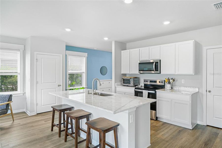 Furnished interior view inside a new home in Star Farms at Lakewood Ranch, Bradenton (Image 8). Furnished interior view inside a new home in Star Farms at Lakewood Ranch, Bradenton (Image 8).