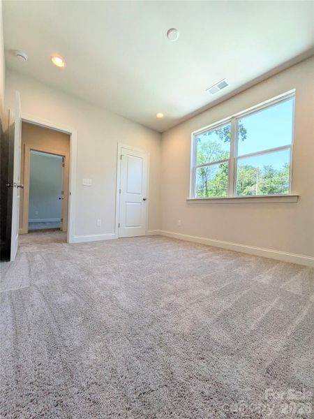 Large primary Bedroom