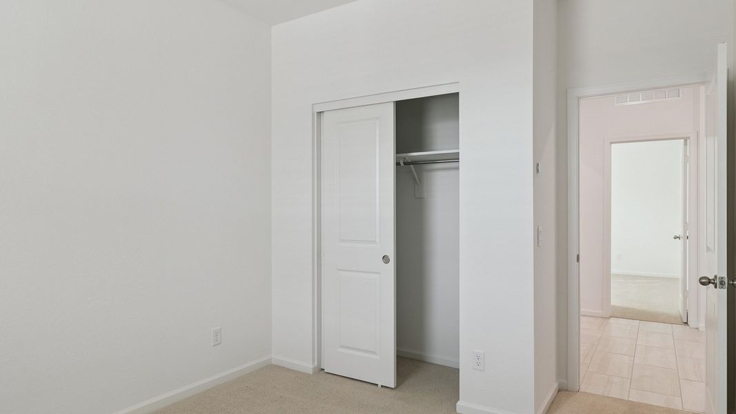 Spacious, unfurnished interior of a new home in Copper Falls, Buckeye (Image 14).