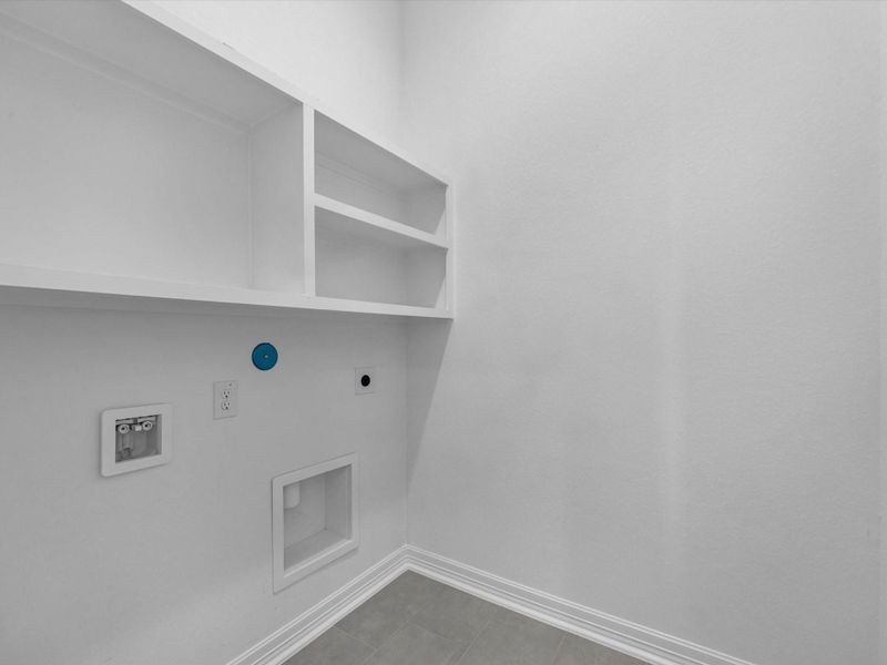 Spacious, unfurnished interior of a new home in Emory Glen, Magnolia (Image 21).