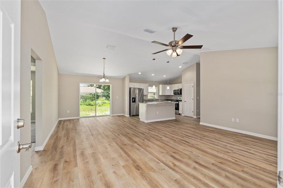 Spacious, unfurnished interior of a new home in , Dunnellon (Image 18). Spacious, unfurnished interior of a new home in , Dunnellon (Image 18).